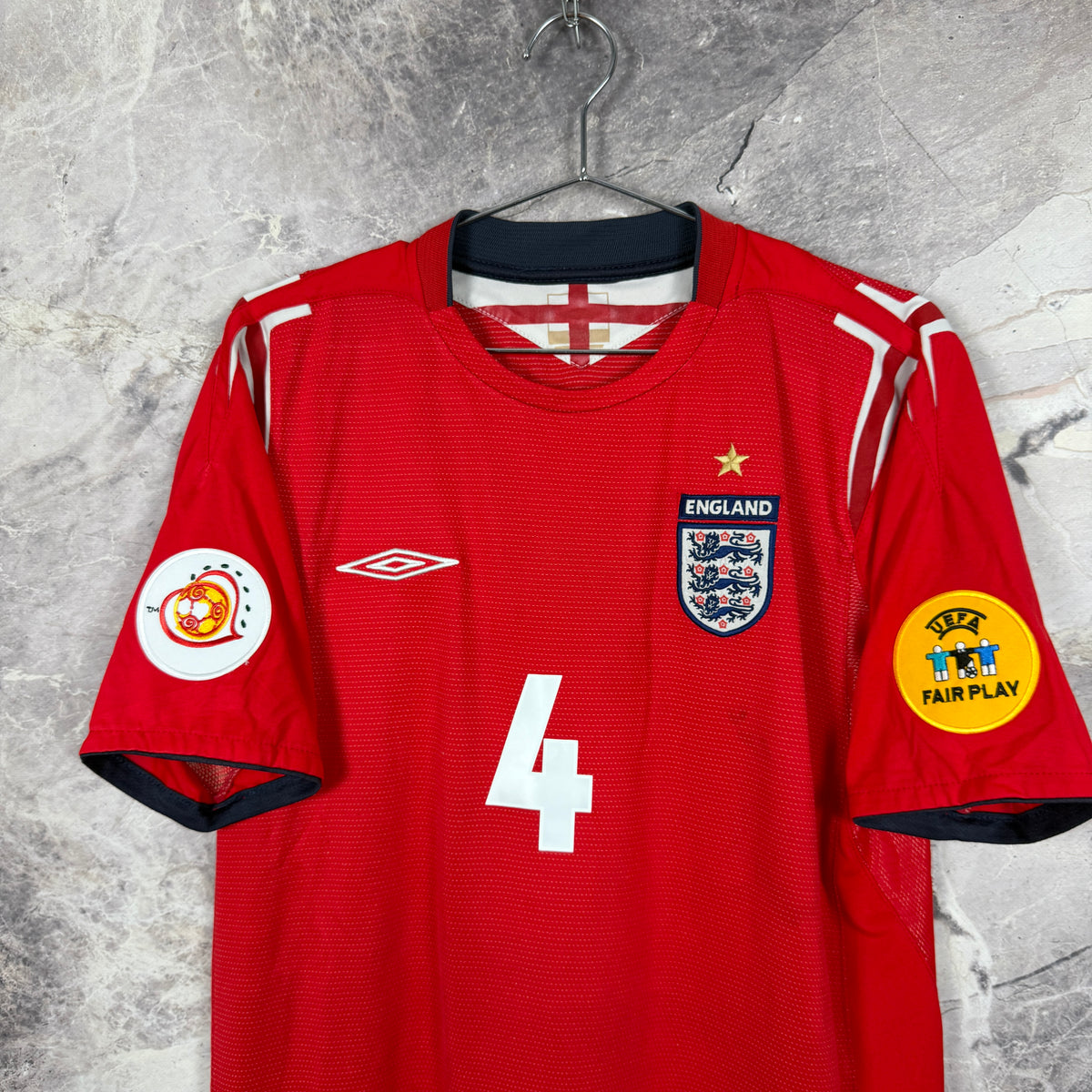 England 2004-2006 Away Jersey — Gerrard #4 M