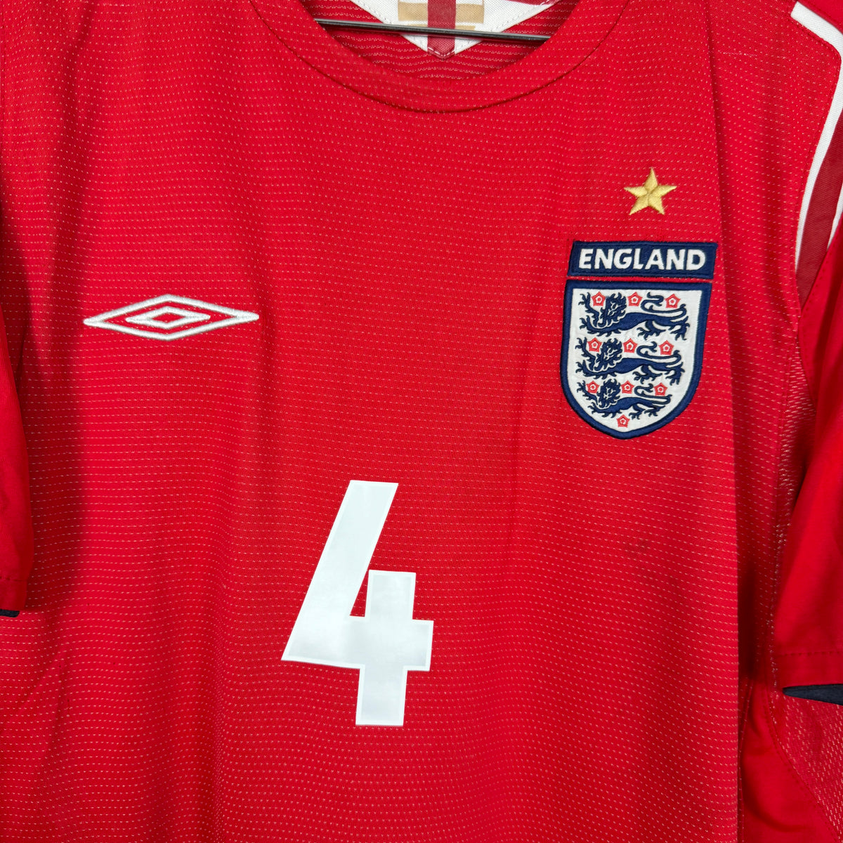 England 2004-2006 Away Jersey — Gerrard #4 M