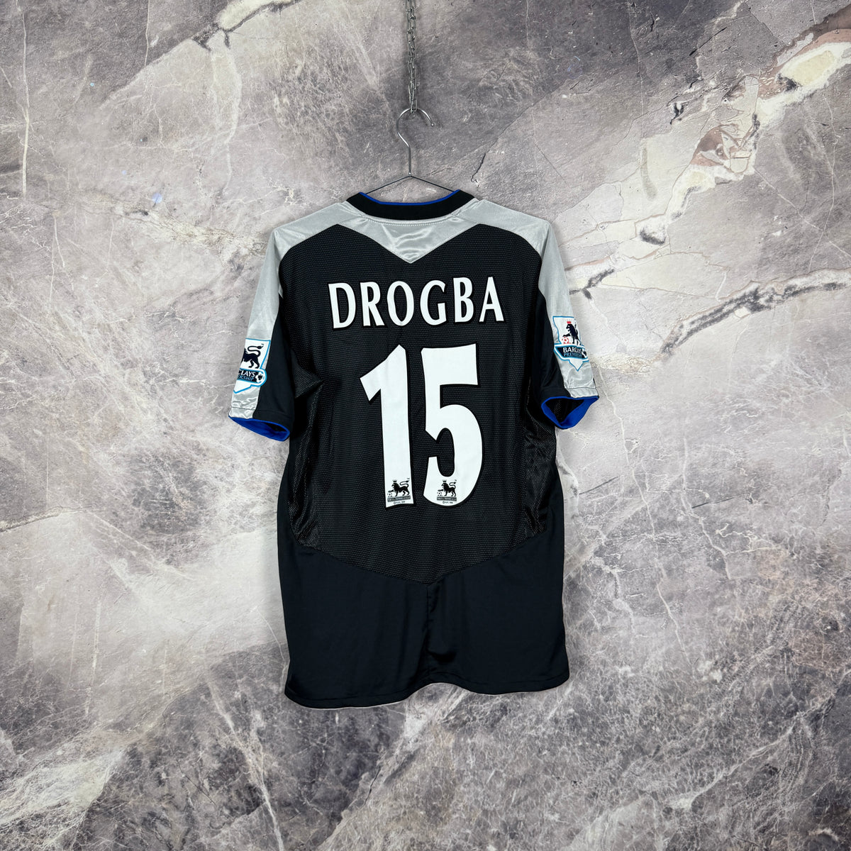 Chelsea 2004-2005 Away Jersey — Drogba #15 M