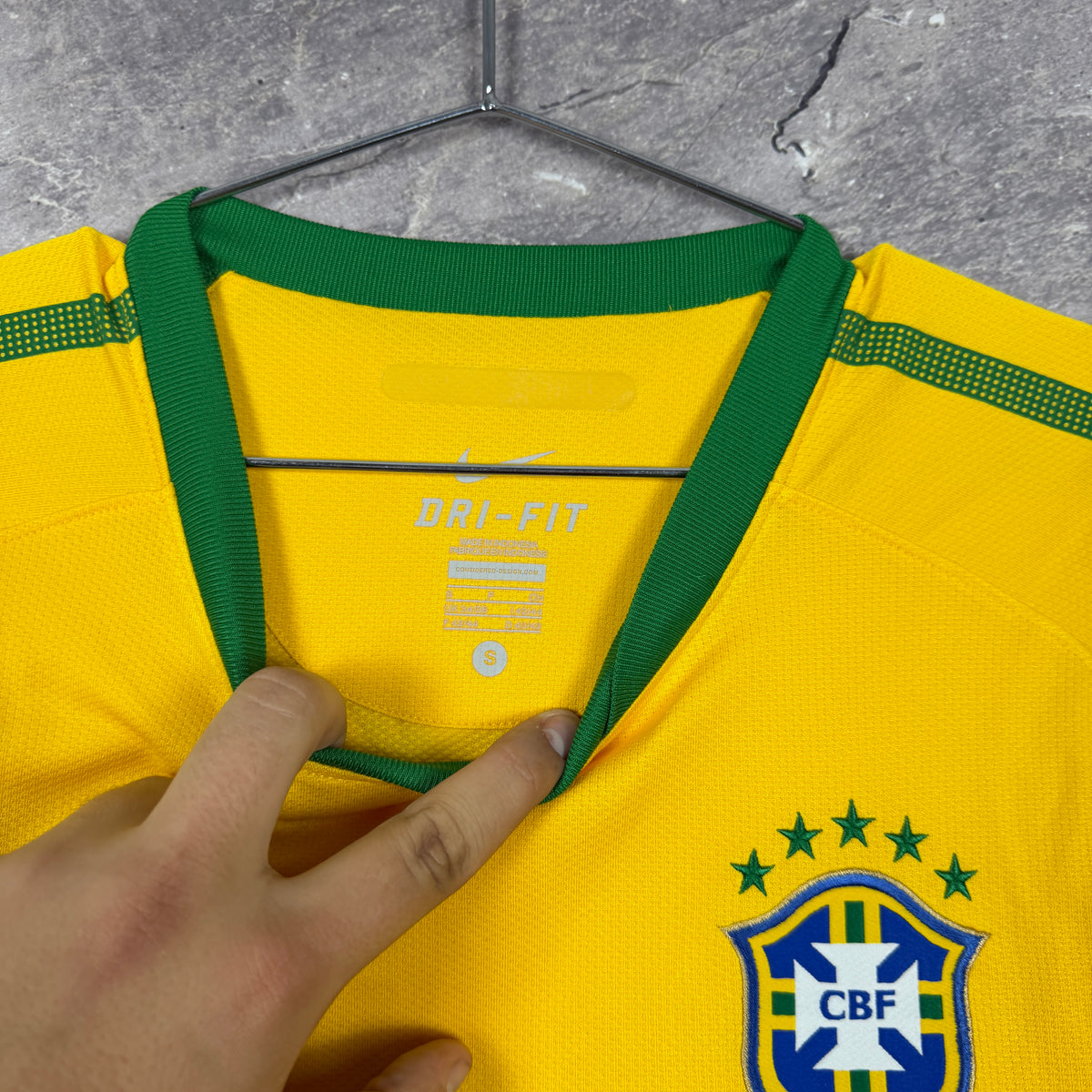 Brazil 2010-2011 Home Jersey — Kaká #10 S